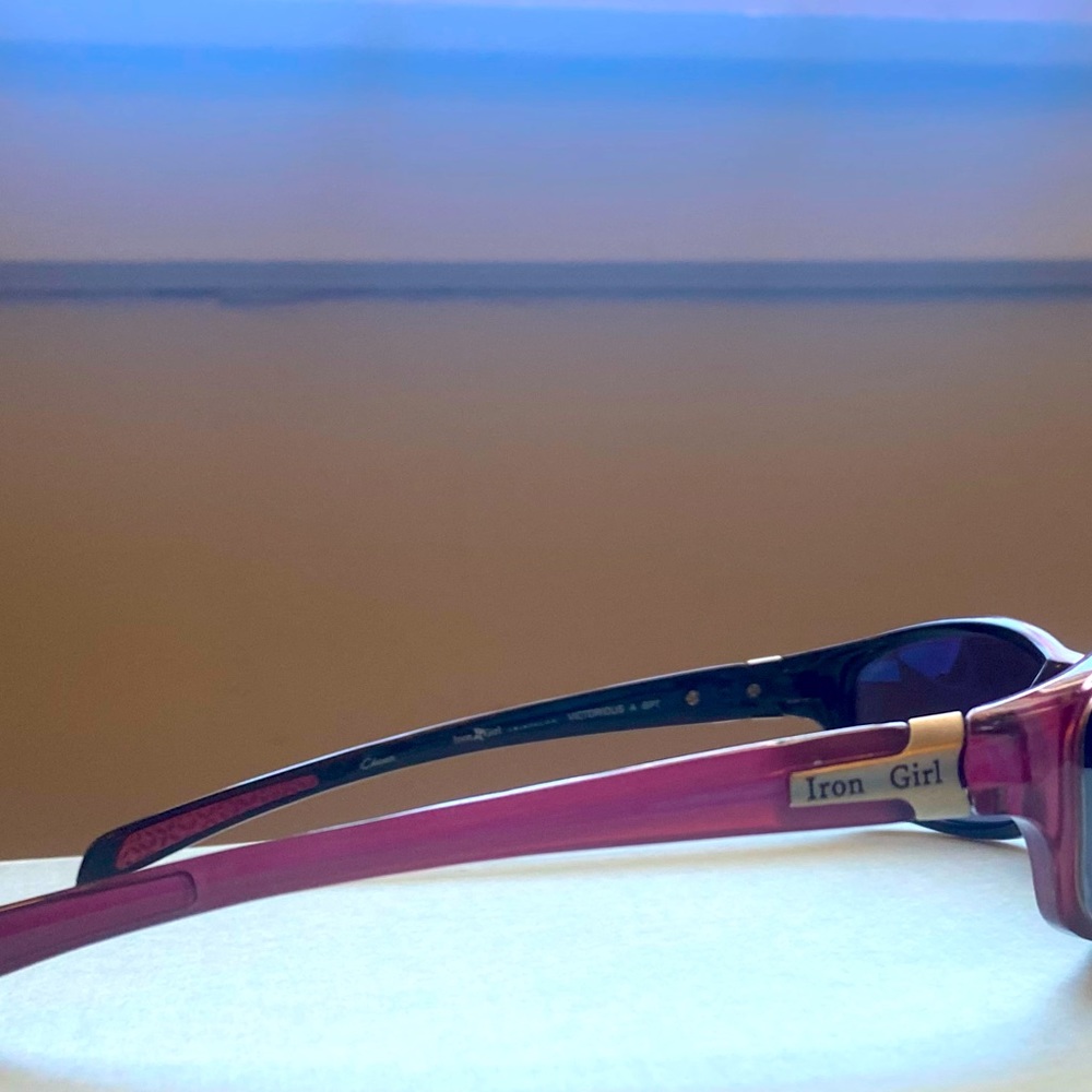 IRONMAN Women’s Victorious Sunglasses, Shiny Crystal Pink Metallic